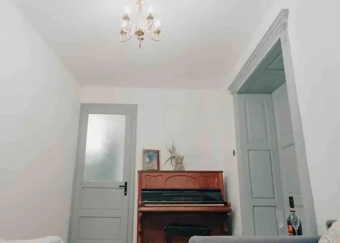 Old Town Luxury Segment Апартаменти Брашов