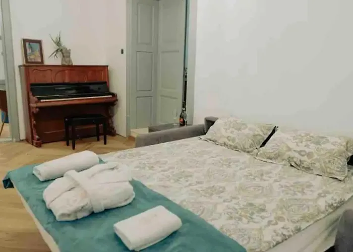 Old Town Luxury Segment Апартаменти *